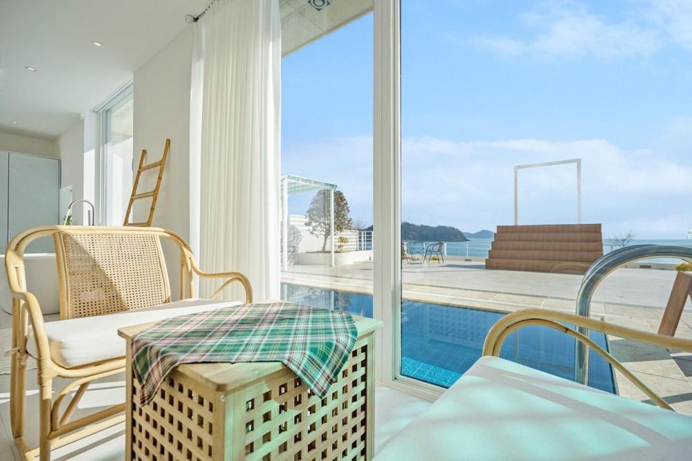 Namhae Yeogi Namhae Hotel Szoba fotó